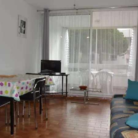 Appt 2 Pieces Du Roi Gr150-505 Appartement